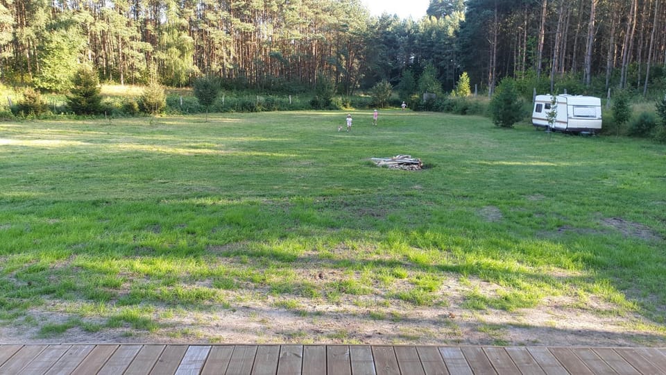 Domek Zacisze nad Zatoką przy jeziorze Komorze House in West Pomeranian Voivodeship, Poland