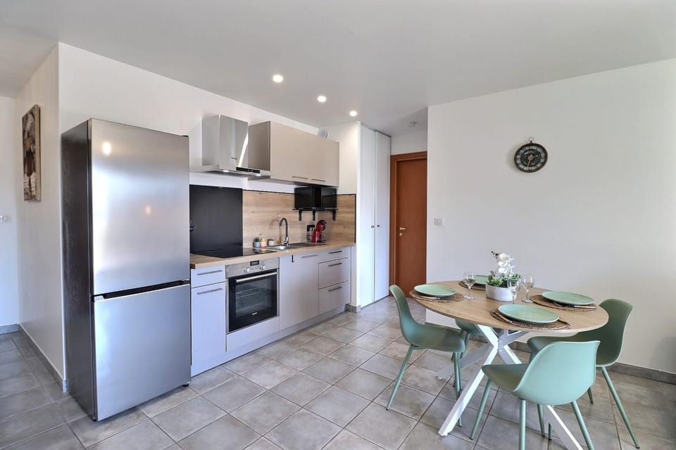 Kitchen or kitchenette, stove, toaster