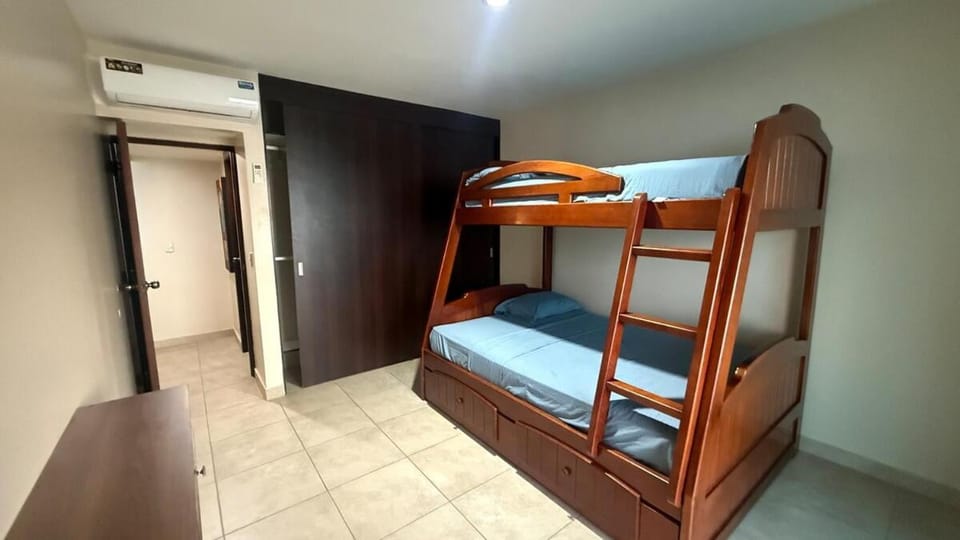 Condo with pool and private beach Apartment in Santa Elena Province