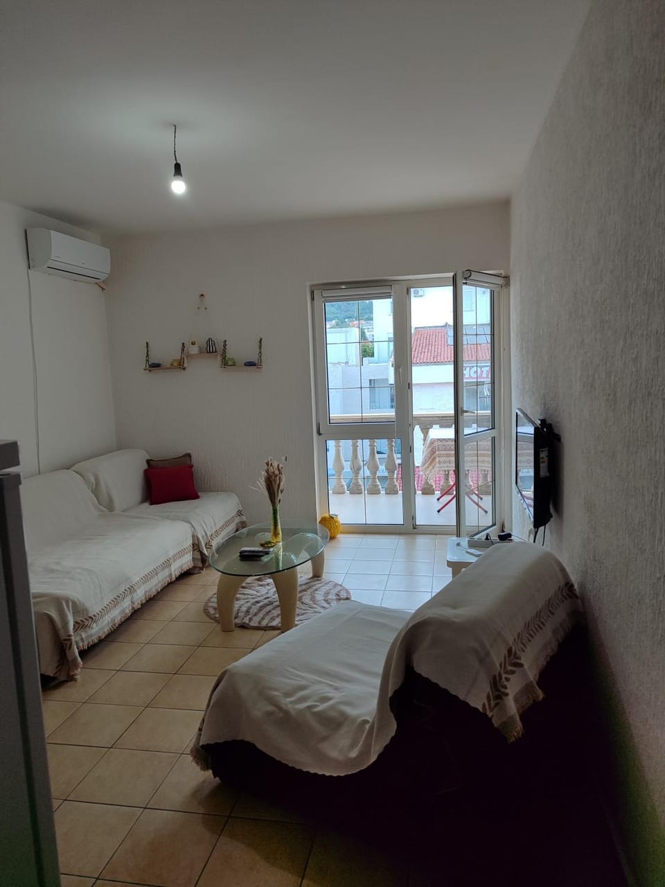 Miral Mare Apartment in Montenegro
