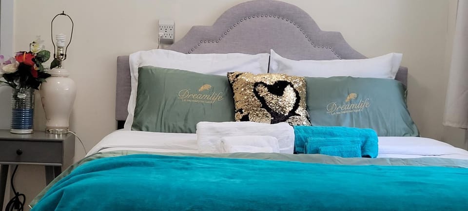 Leisure Time Holiday Guesthouse 悠闲时光民宿 Vacation rental in Richmond