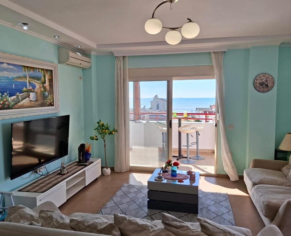 TV and multimedia, Living room, Sea view, air conditioner