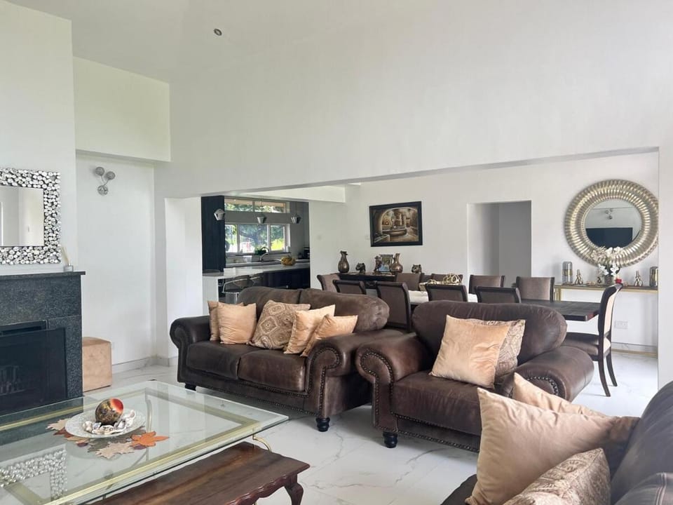 Where Comfort, Luxury&peace is our priority! Villa in Harare