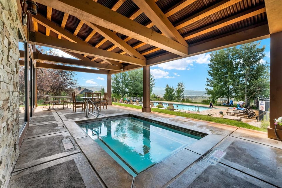 Eden Mountain Retreat House with HOA Pool Hot Tub Stunning Views House in Eden