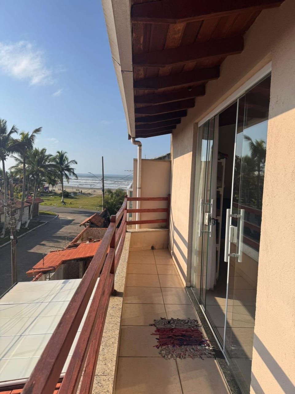 Sobrado pé na areia House in Itanhaém