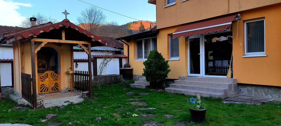 Къща за гости Свети Георги Bed and Breakfast in Bulgaria