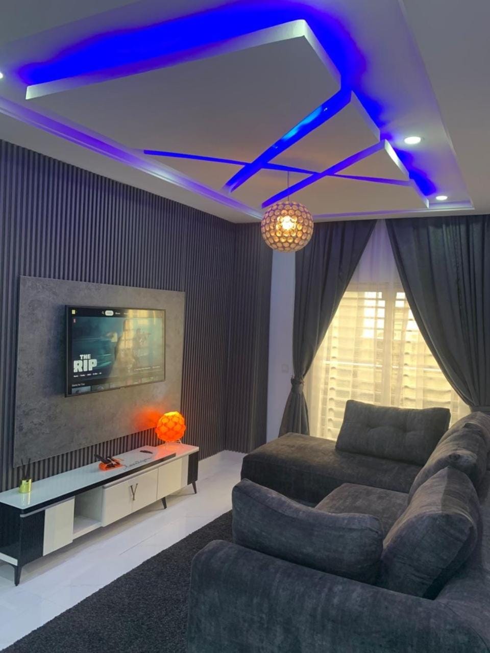 Luxury furnished 2bed Apartment in Lagos, Nigeria