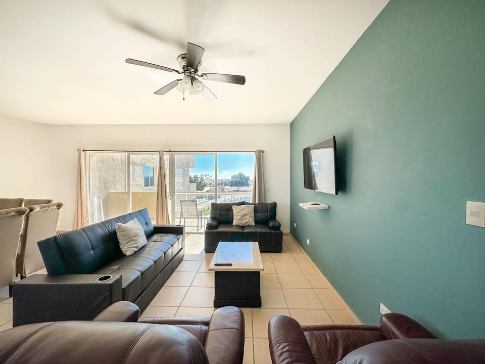 Stylish Condo Beach & Pool Access E202 House in Rocky Point