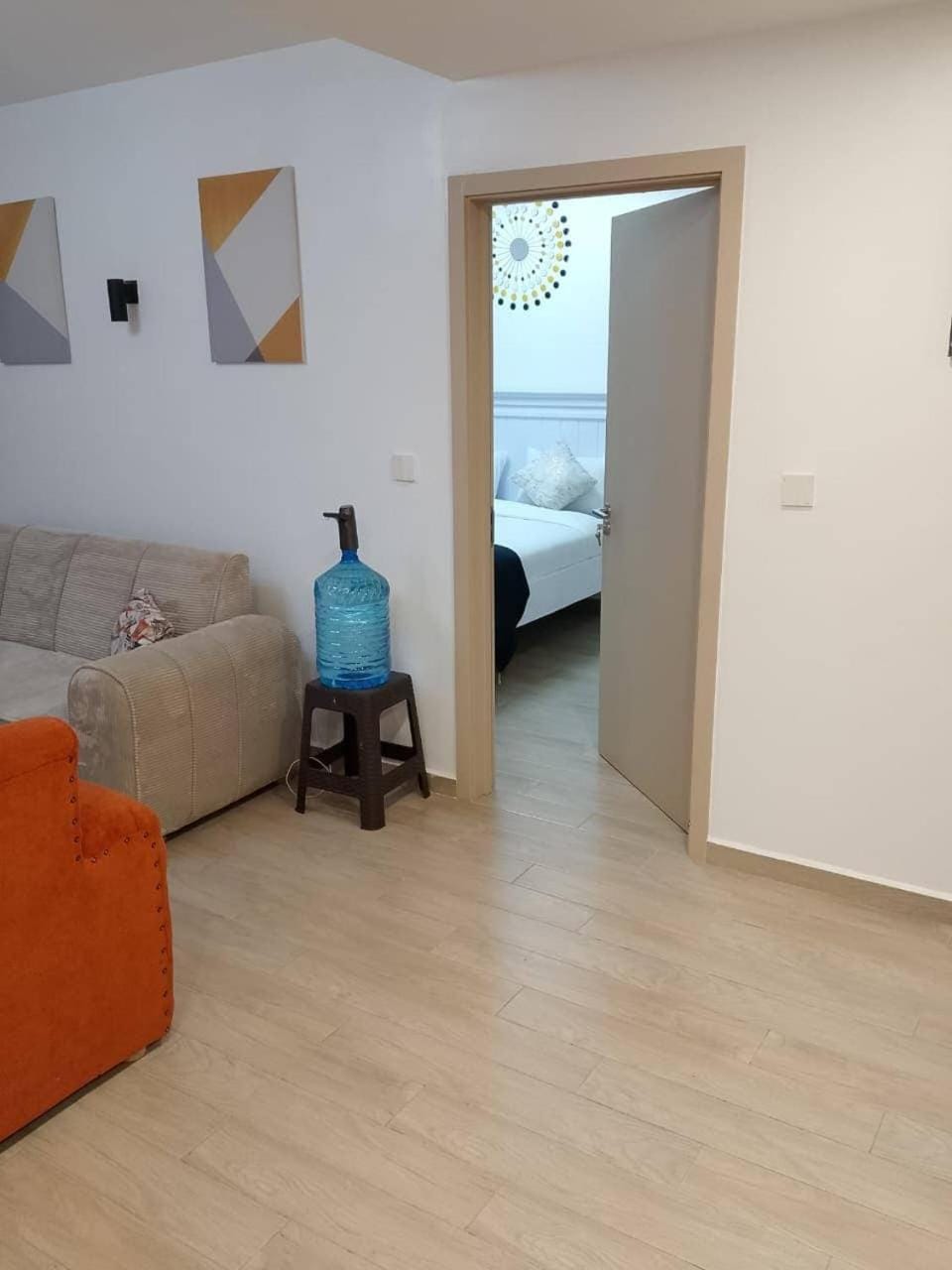 Modern Luxury Apartment Fast Wi-Fi Pool Gym Balcony Apartment in Nairobi County