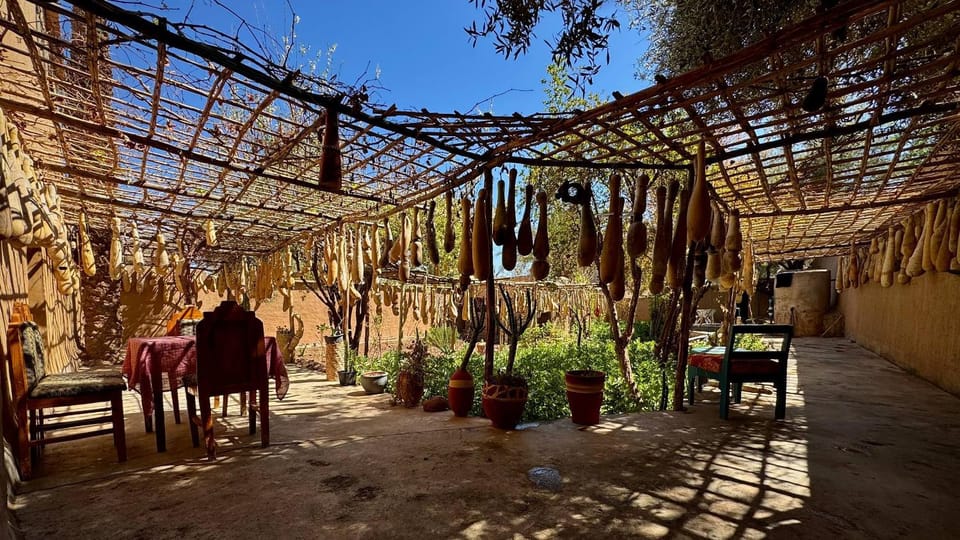Garden, Dining area