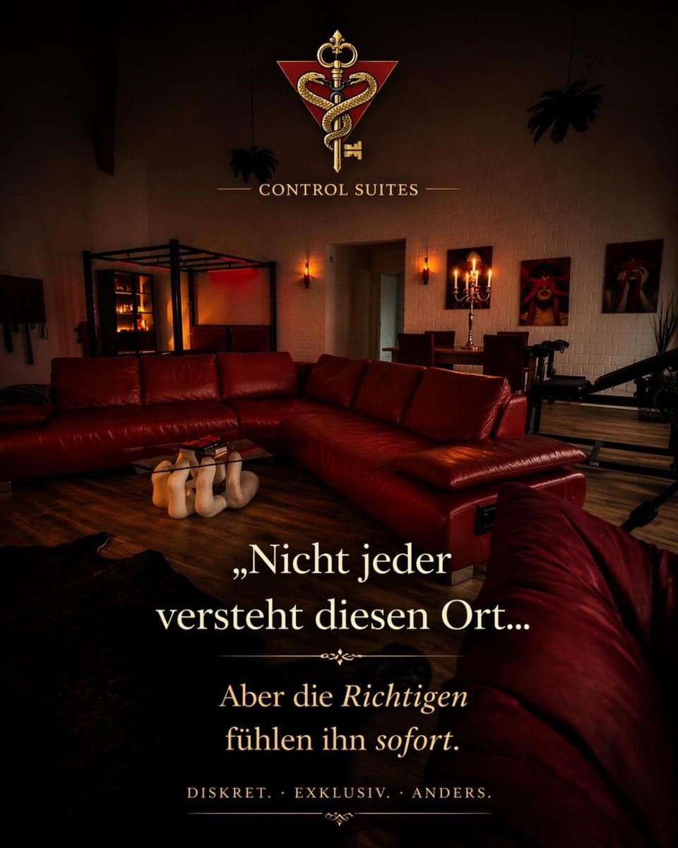 Living room, Text overlay
