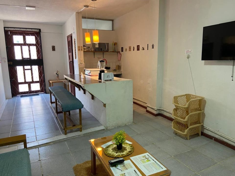Muy completo y comodo departamento en pleno centro de la ciudad de Baños de Agua Santa Apartment in Banos