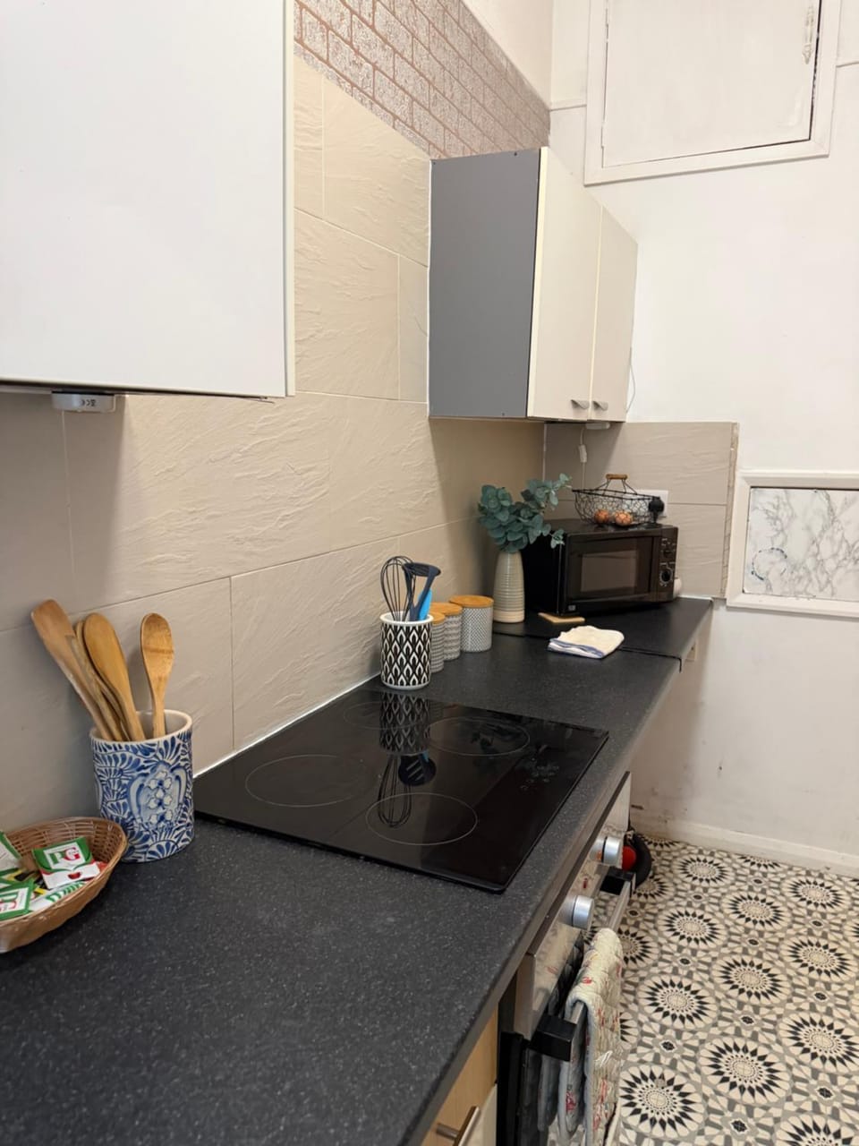 Kitchen or kitchenette, kitchen