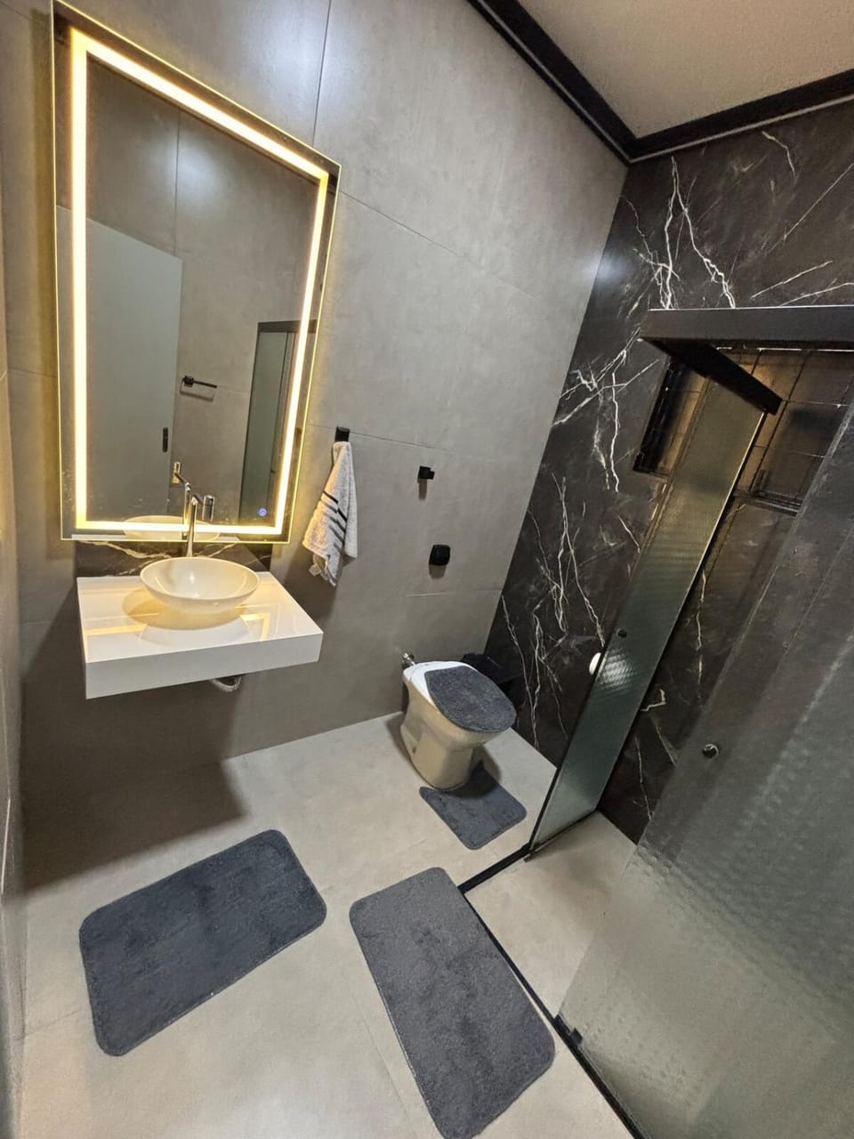 Casa confortável perto do Acqualinda, 1 até 10 pessoas House in State of São Paulo