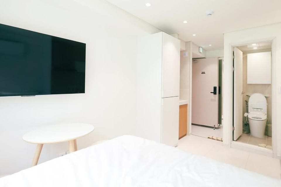 The Sinchon Stay Residence House in Seoul