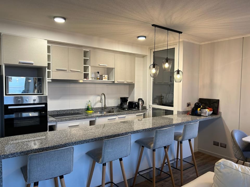 microwave, oven, kitchen