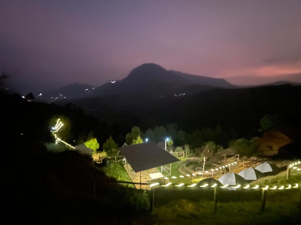 Foggy Farm House Vattavada Campground/ 
RV Resort in Kerala