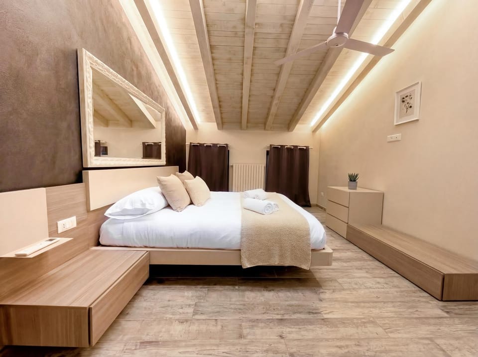 Bed, Photo of the whole room, Bedroom, wardrobe