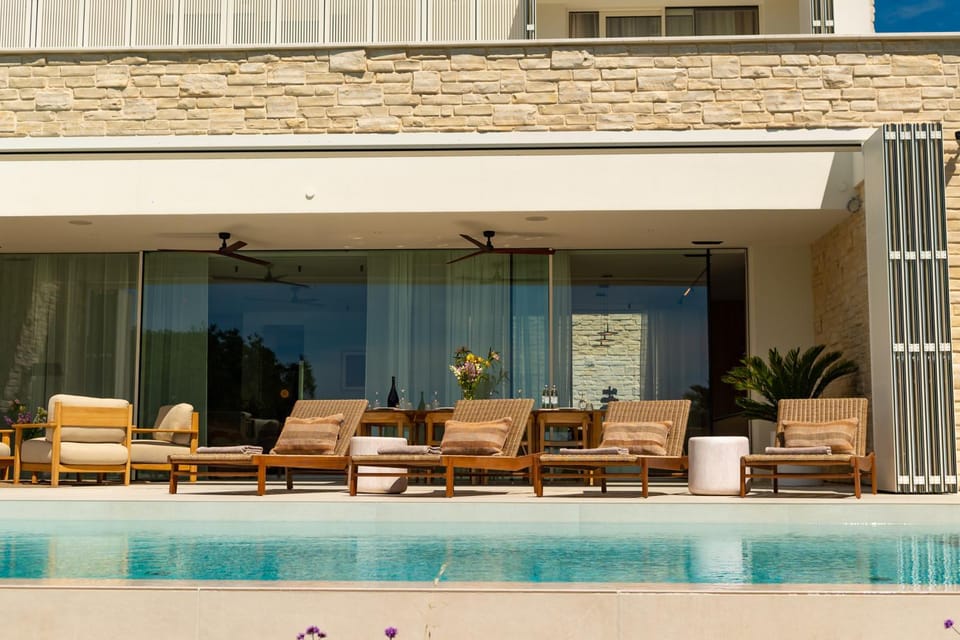 Swimming pool, sunbed
