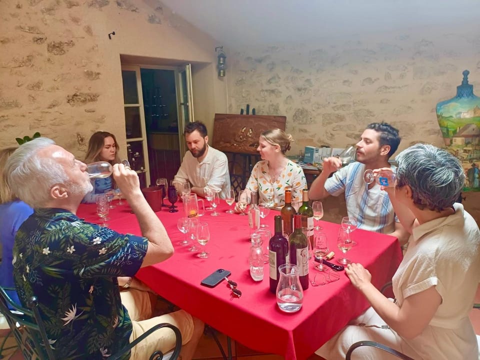 Activities, Alcoholic drinks, group of guests