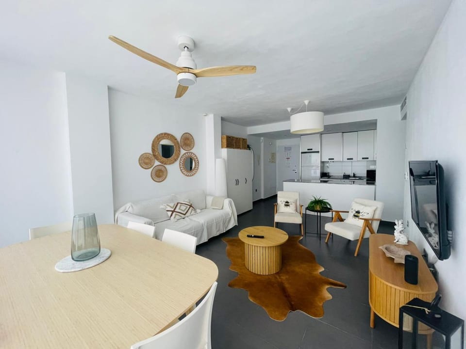 TV and multimedia, Dining area