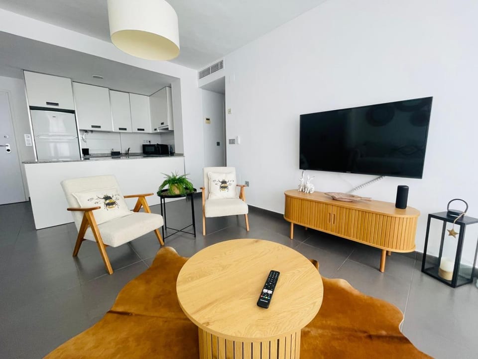 TV and multimedia, Living room, Dining area