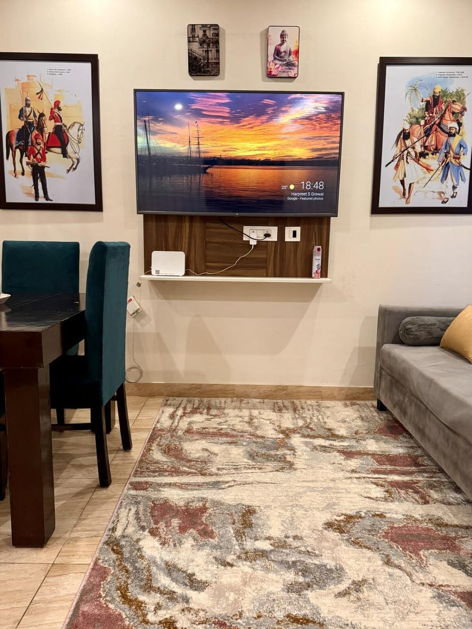 TV and multimedia, Seating area