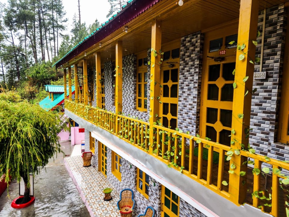Property building, View (from property/room), Balcony/Terrace, Balcony/Terrace
