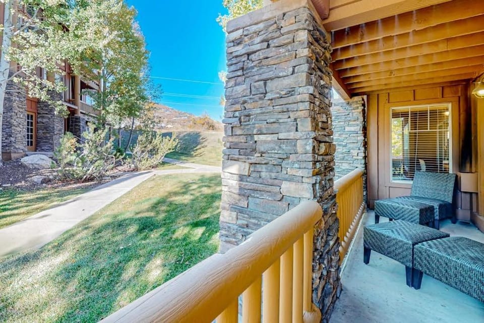 Stunning alpine escape with pool hot tub fireplace balcony & mountain views House in Wasatch County
