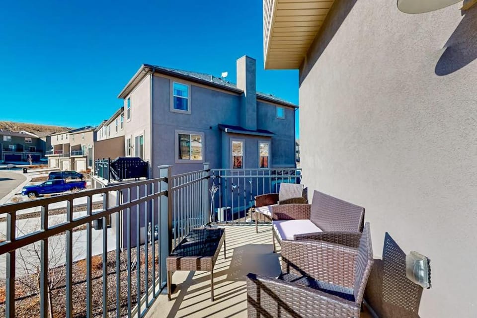 Stunning dog-friendly retreat with large balcony fireplace & mountain views House in Wasatch County