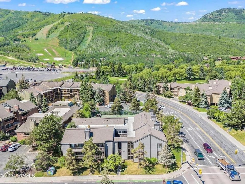 Short walk to Park City lifts House in Park City