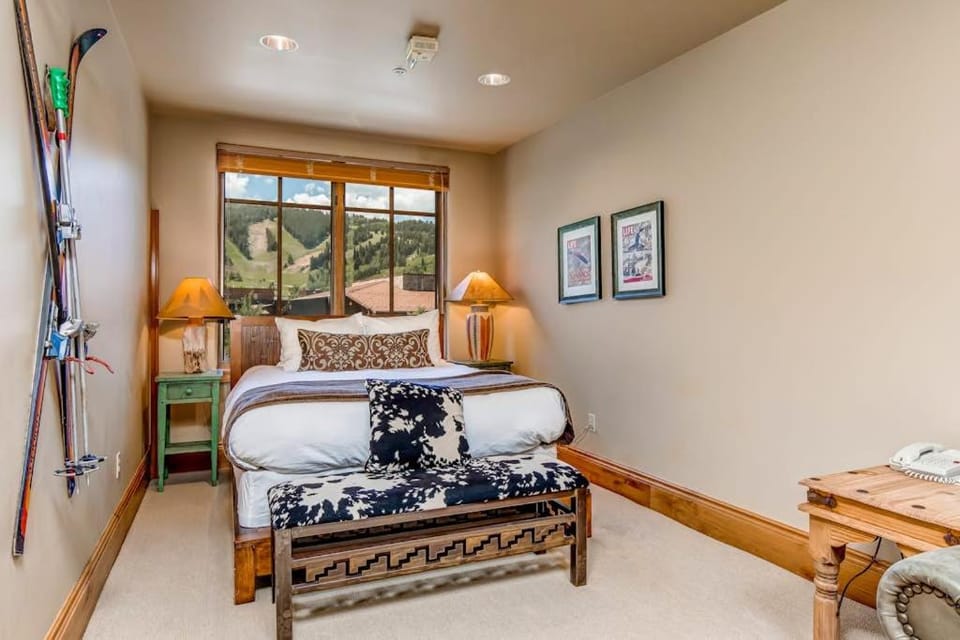 Top floor view Hotel Studio close to everything House in Park City