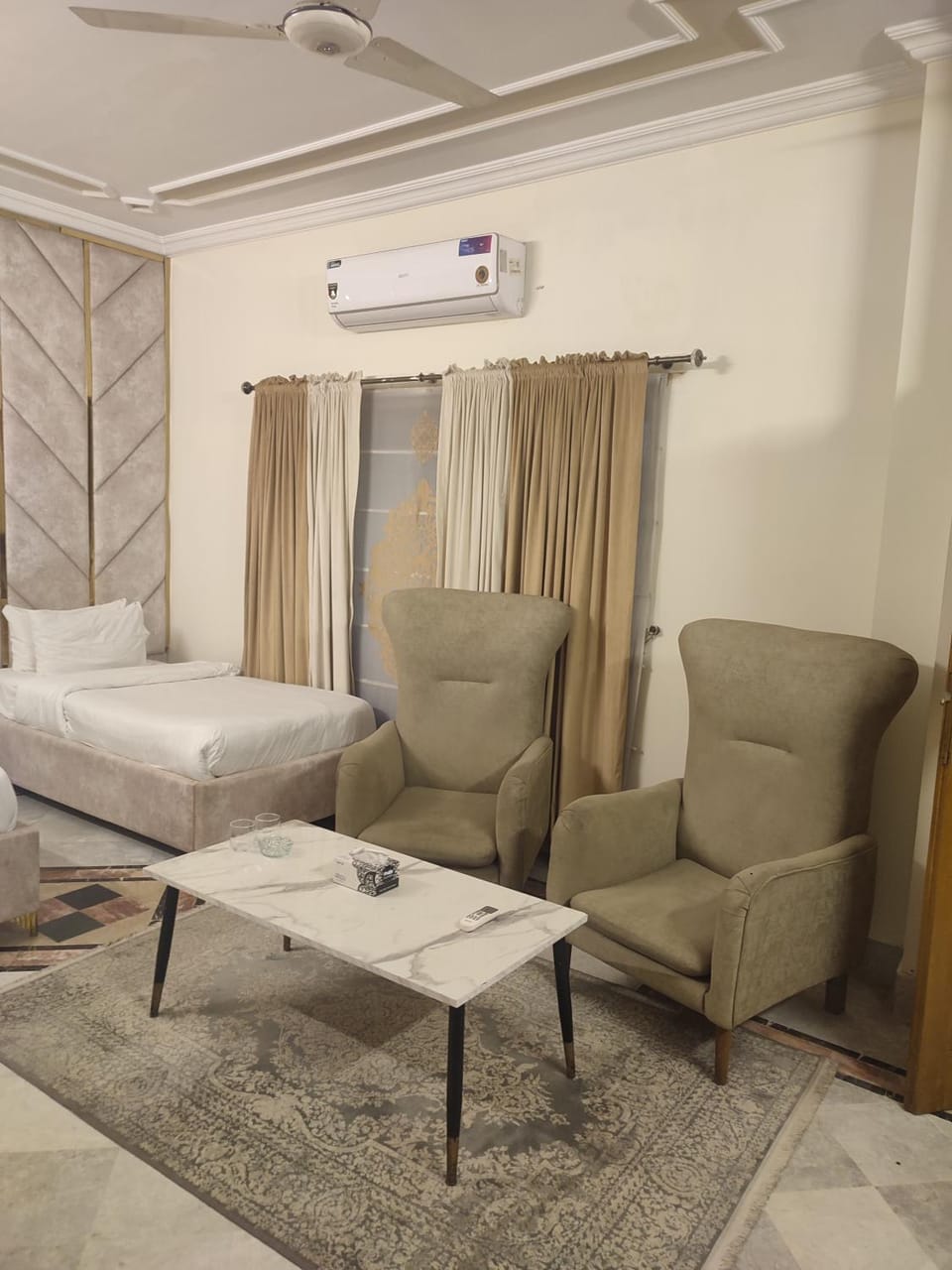 Seating area