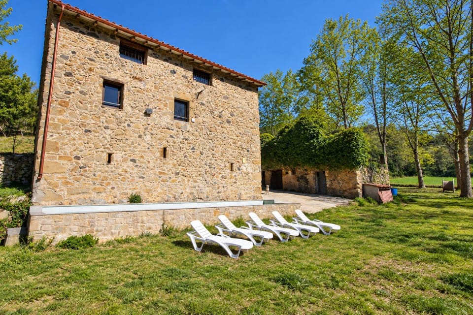 Catalunya Casas Countryside Delight between Girona and France Villa in Garrotxa