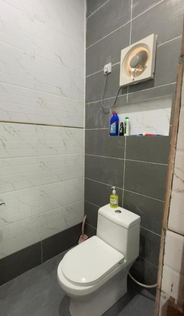 Toilet