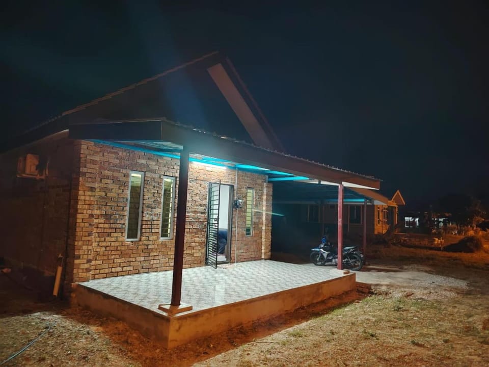 Property building, Night