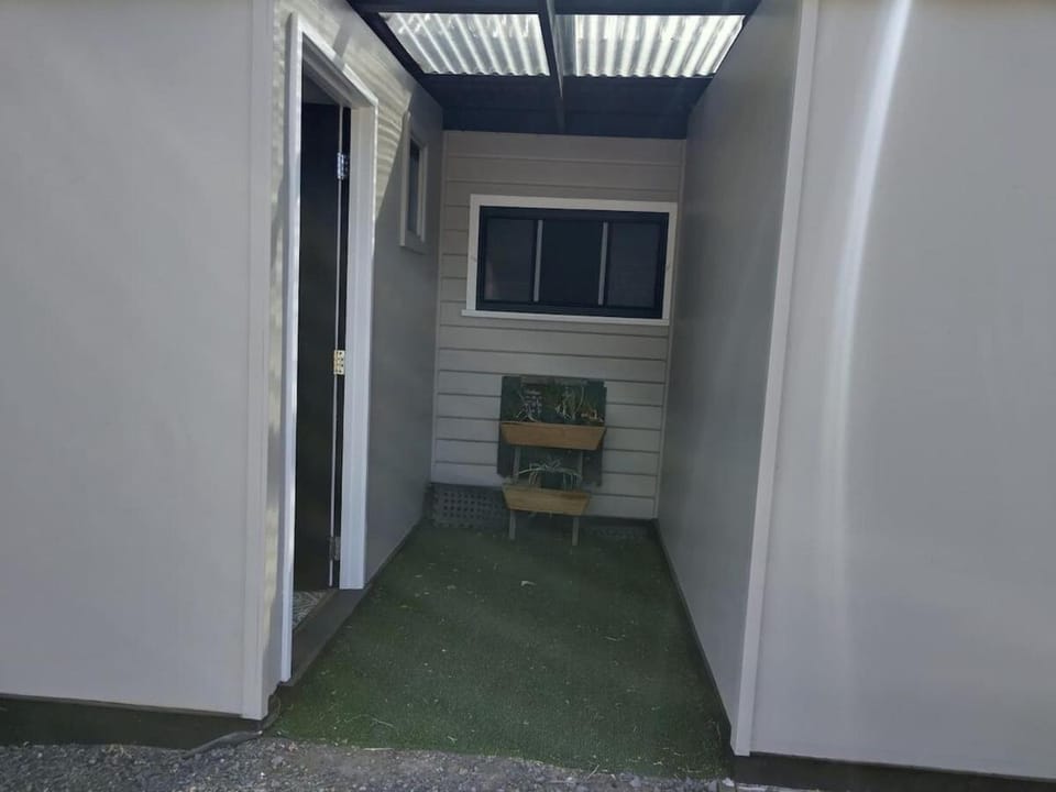 House, large bungalow, Wifi, Netflix, 3 office desk House in Stawell