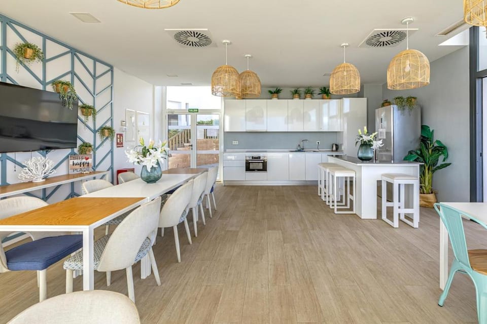 Family Vacation - 3Pools, Gym, SPA, Padel Apartment in Costa del Sol