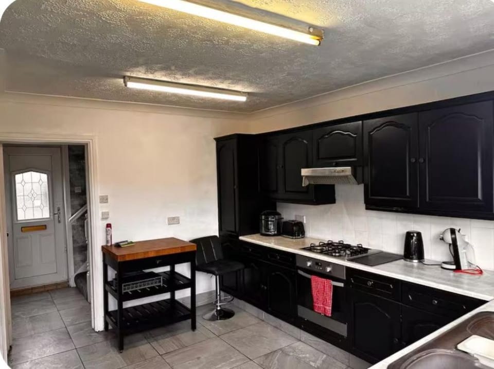 5 Bedroom house Doncaster House in Doncaster