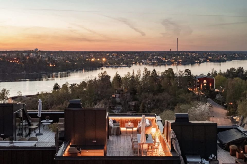 Modern 4BR Townhouse Nacka private rooftop House in Stockholm County