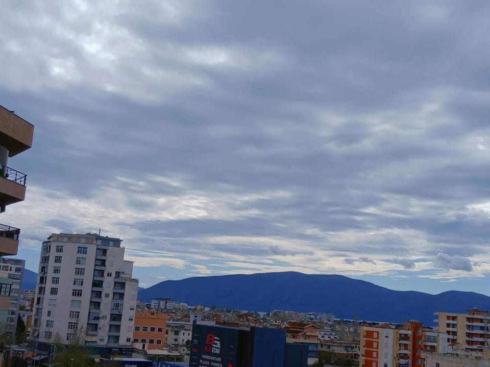 Amaris-Kian Tragaj Apparent Apartment in Vlorë