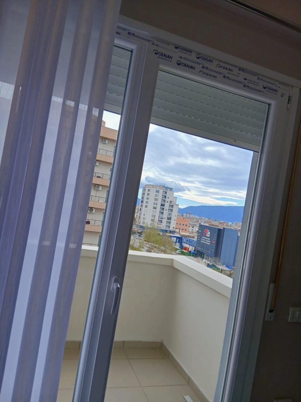 Amaris-Kian Tragaj Apparent Apartment in Vlorë