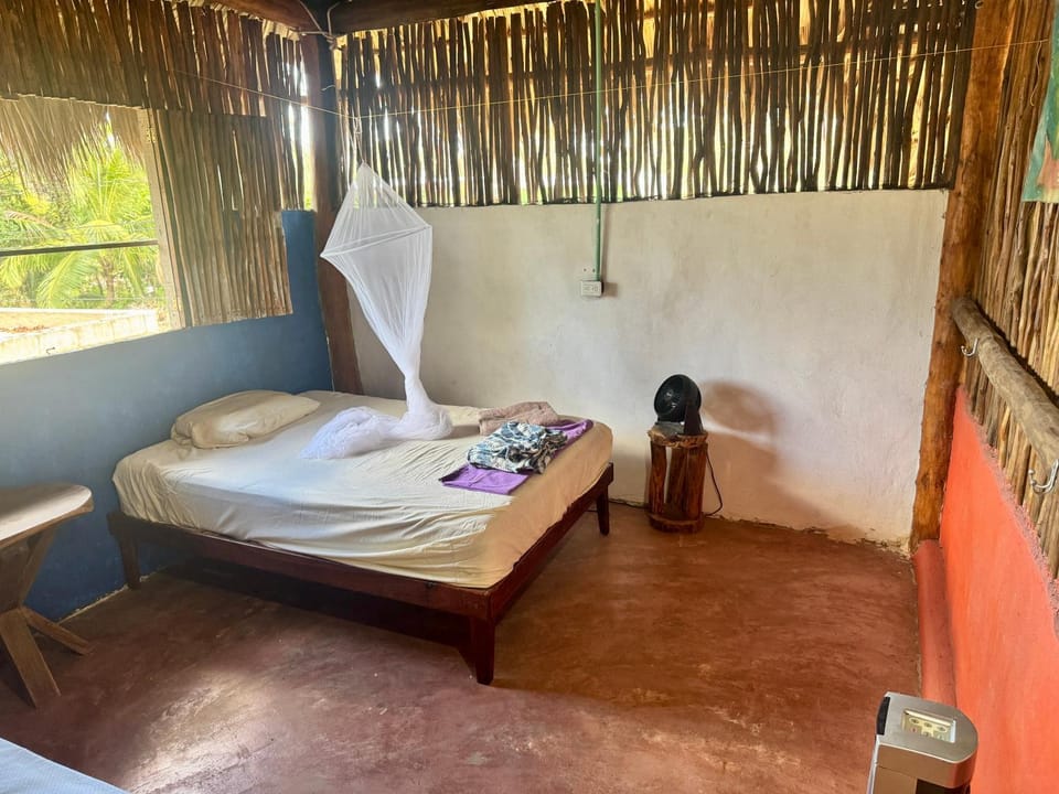 Property building, Bed, Bedroom