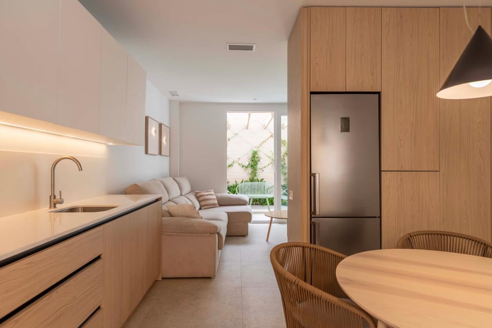 Inner courtyard view, kitchen