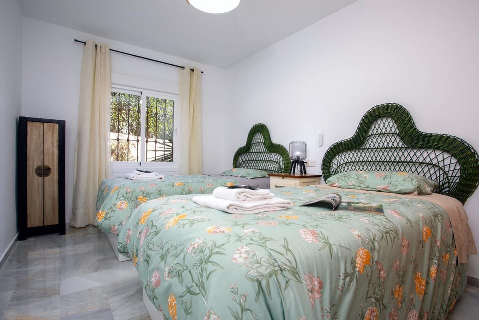 Bed, Photo of the whole room, Bedroom, towels, wardrobe