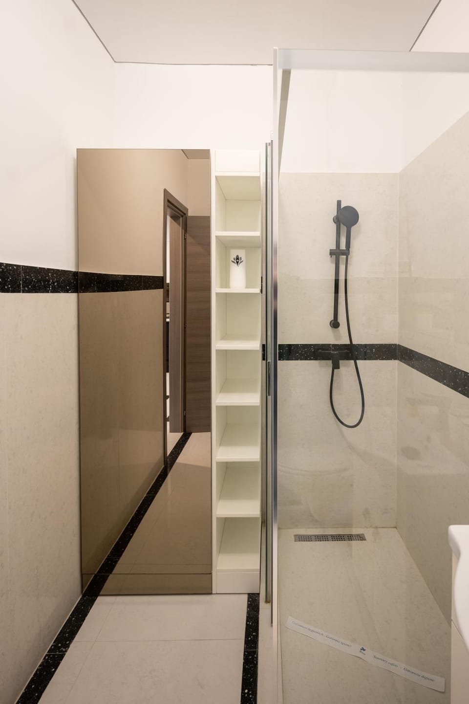 Shower, Bathroom, hair dryier, towels
