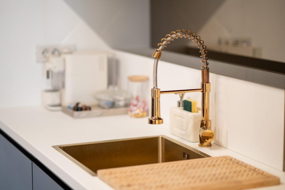 Kitchen or kitchenette, kitchen