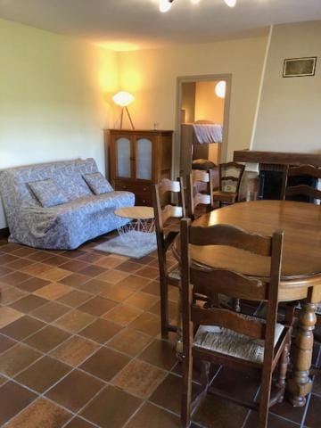 jolie maison a la campagne près d une rivière House in Bourgogne-Franche-Comté