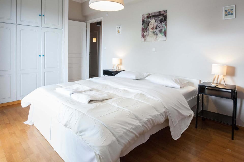 Modern Stylish 3Bd Balcony Retreat in Neo Irakleio Apartment in Central Athens Regional Unit, Greece