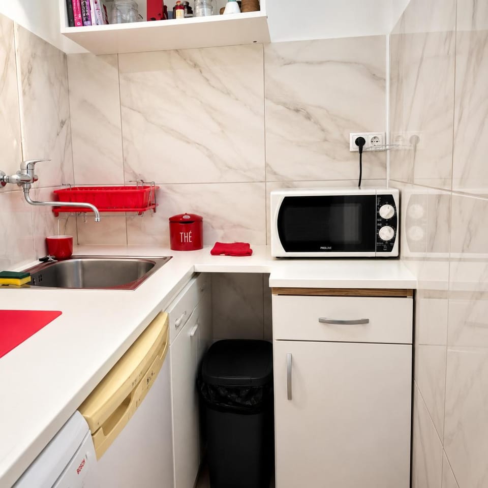 Cannes Cousin Studio by Sweet Accommodation Apartment in Cannes